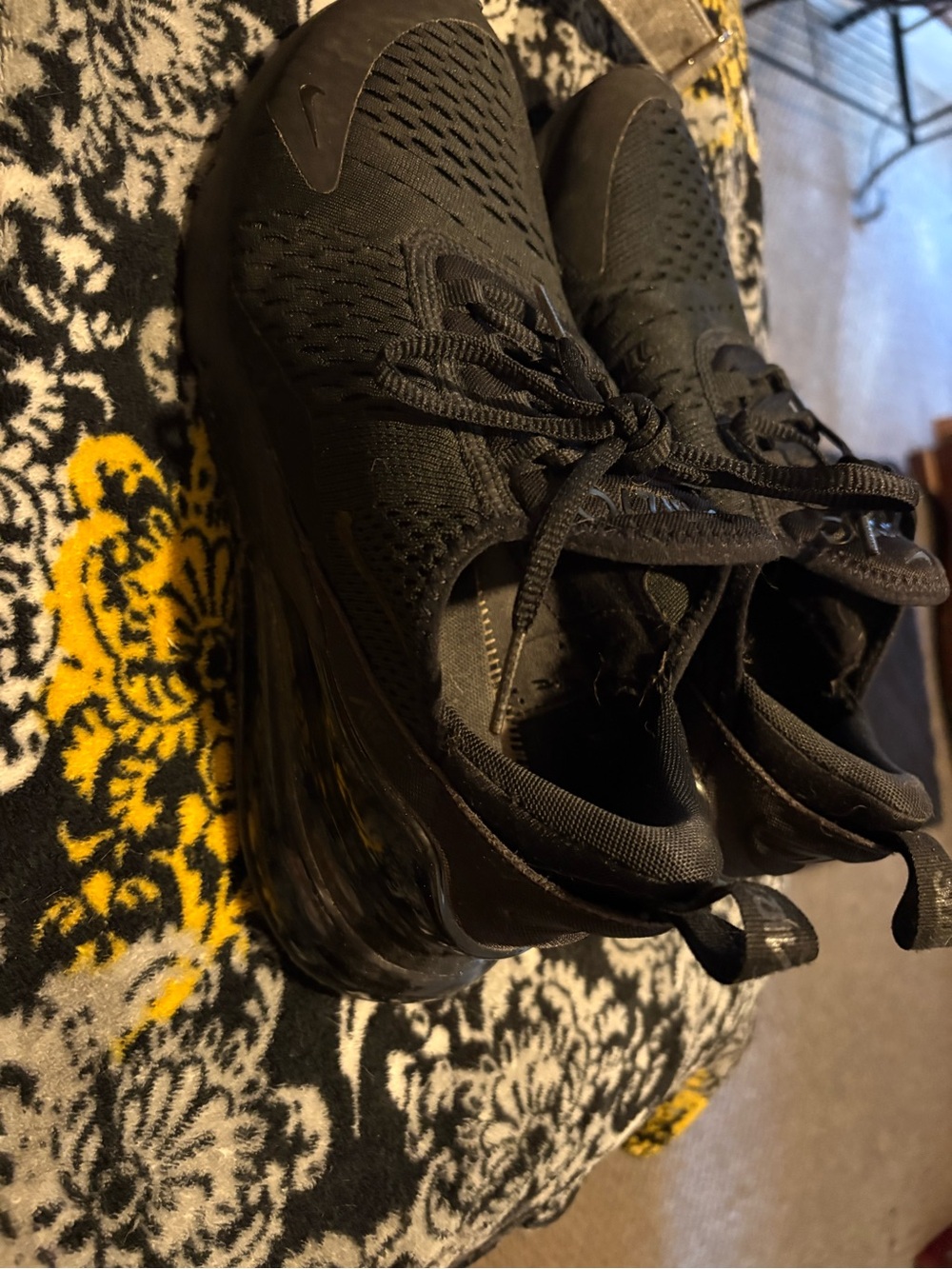Nike 270